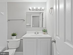 8316 Tobin Road 831611, Annandale VA 22003
