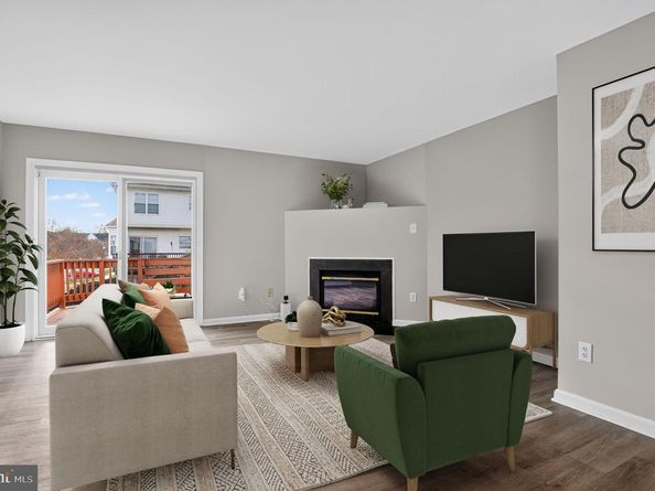 45445 Timber Trail Square, Sterling VA 20164