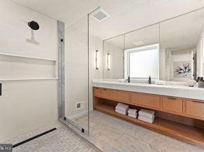 21 Overbeck Alley NE, Washington DC 20002