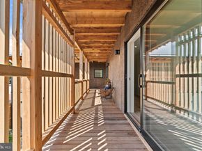 21 Overbeck Alley NE, Washington DC 20002