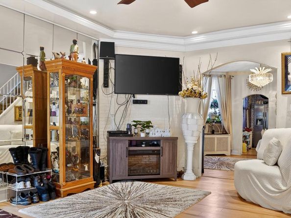 248 W Seymour Street, Philadelphia PA 19144