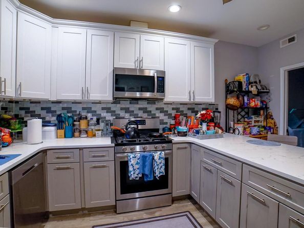 5635 N 10TH Street, Philadelphia PA 19141