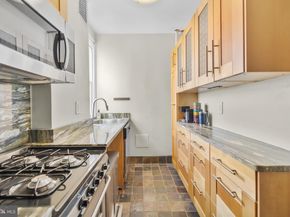 1915 16TH Street NW 501, Washington DC 20009