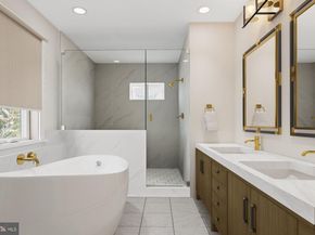 5829 25TH Road N, Arlington VA 22207