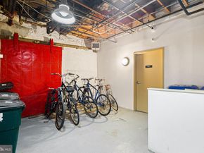 214 New Street C, Philadelphia PA 19106