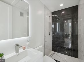 2213 M Street NE 7, Washington DC 20002