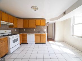 824 S 12TH Street 2, Philadelphia PA 19147