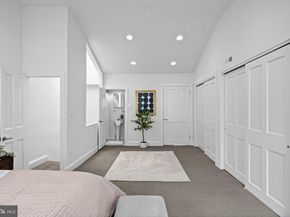 2222 Locust Street, Philadelphia PA 19103