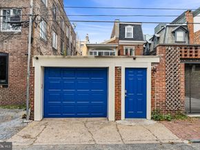 2222 Locust Street, Philadelphia PA 19103