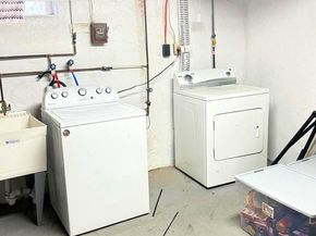 33 Mermont Circle, Darby PA 19023