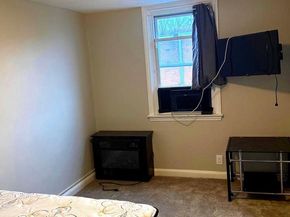 33 Mermont Circle, Darby PA 19023