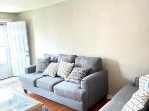 33 Mermont Circle, Darby PA 19023