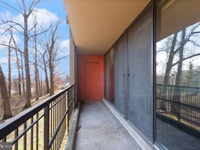 8 S Van Dorn Street 201, Alexandria VA 22304