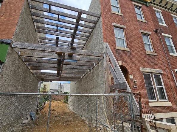 2833 Poplar Street, Philadelphia PA 19130