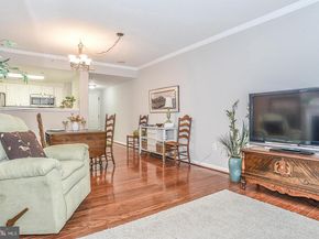 3830 9TH Street N 202W, Arlington VA 22203