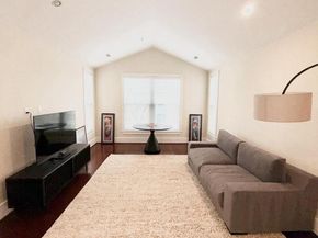 910 Powhatan Street 304S, Alexandria VA 22314