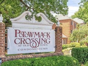 1632 W Abingdon Drive 302, Alexandria VA 22314