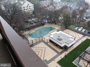 250 S Reynolds Street 206, Alexandria VA 22304