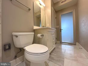 1209 G Street SE 8, Washington DC 20003