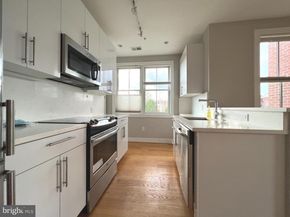 1209 G Street SE 8, Washington DC 20003