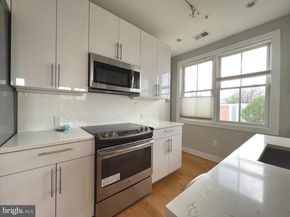 1209 G Street SE 8, Washington DC 20003