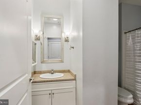 125 N 4TH Street 107, Philadelphia PA 19106