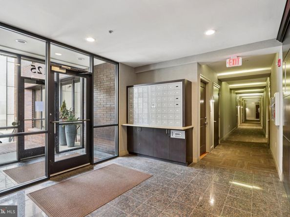 125 N 4TH Street 107, Philadelphia PA 19106