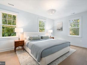 100 W Bridge Street, New Hope PA 18938