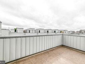 634 N 5TH Street 12, Philadelphia PA 19123