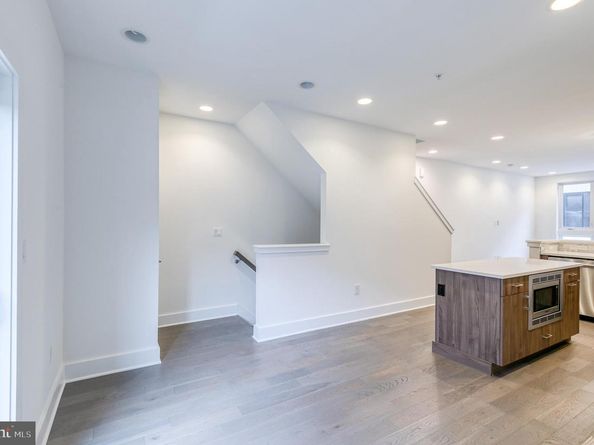 634 N 5TH Street 12, Philadelphia PA 19123