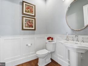 1723 N Barton Street, Arlington VA 22201