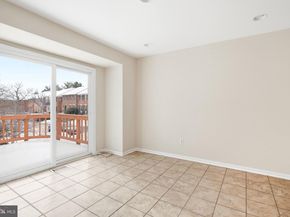 10155 Oakwood Chase Court, Oakton VA 22124