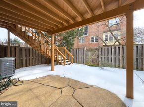 10155 Oakwood Chase Court, Oakton VA 22124