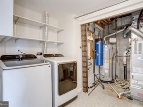 10155 Oakwood Chase Court, Oakton VA 22124