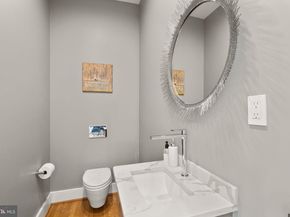 3100 N Monroe Street, Arlington VA 22207