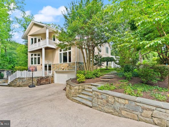 3100 N Monroe Street, Arlington VA 22207