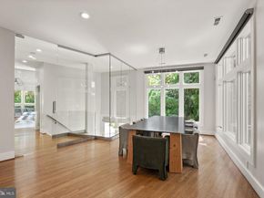 3100 N Monroe Street, Arlington VA 22207