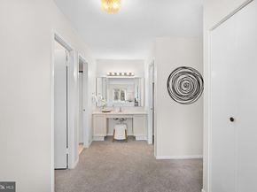 8380 Greensboro Drive 221, Mclean VA 22102