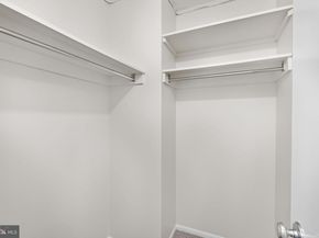 8380 Greensboro Drive 221, Mclean VA 22102