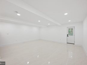 2321 N Richmond Street, Arlington VA 22207