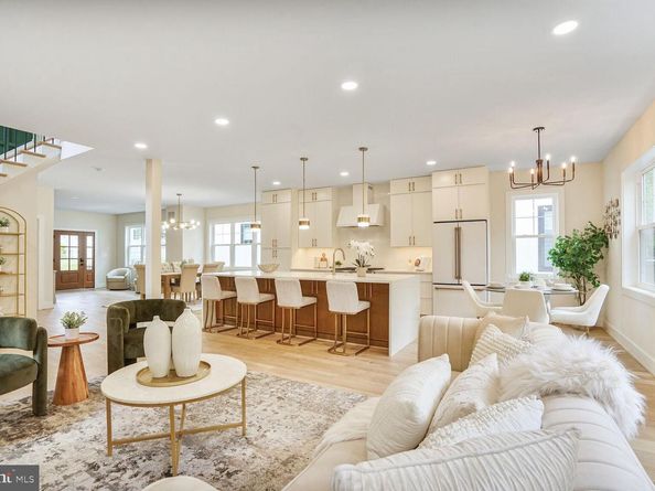 423 N Cleveland Street, Arlington VA 22201