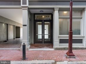 102 Church Street 301, Philadelphia PA 19106