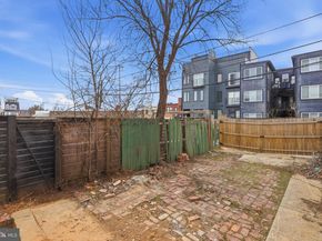 824 20TH Street NE, Washington DC 20002