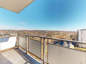 5340 Holmes Run Parkway 1215, Alexandria VA 22304