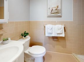 5340 Holmes Run Parkway 1215, Alexandria VA 22304