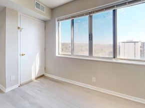 5340 Holmes Run Parkway 1215, Alexandria VA 22304