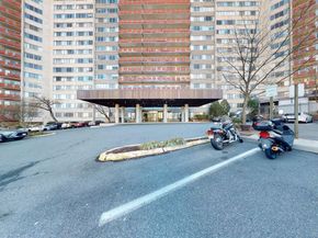 5340 Holmes Run Parkway 1215, Alexandria VA 22304