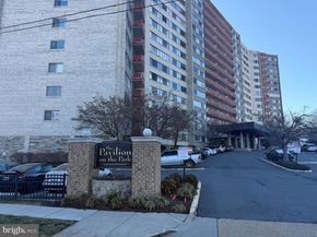 5340 Holmes Run Parkway 1215, Alexandria VA 22304