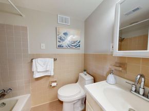 5340 Holmes Run Parkway 1215, Alexandria VA 22304