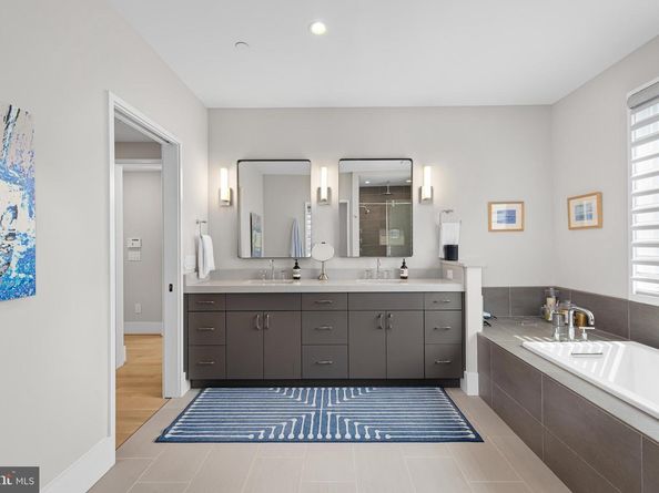 5624 Sherier Place NW, Washington DC 20016